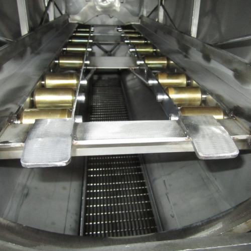 Interior da câmara de trabalho da máquina de lavagem por álcool modificado KP 100